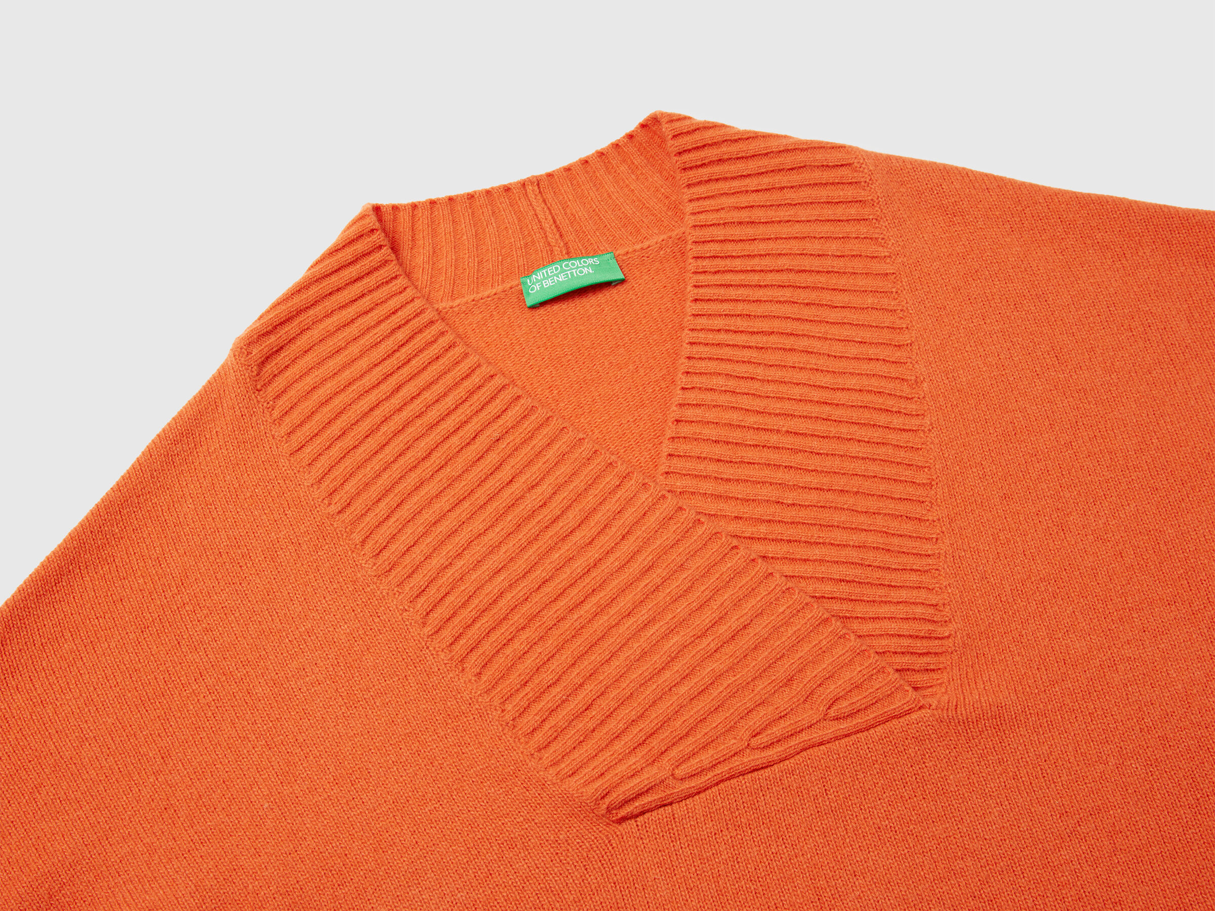 V NECK SWEATER L/S Women image number 7